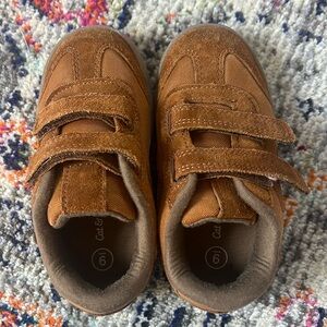 Toddler boy brown shoes - cat & jack size 9- very gently used
